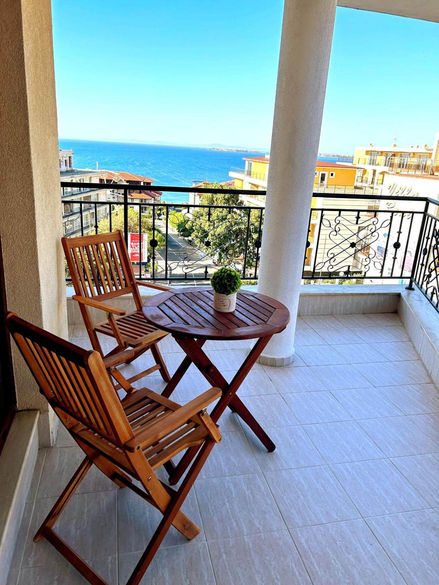 Apartment Calabria Sveti Vlas Exteriör bild
